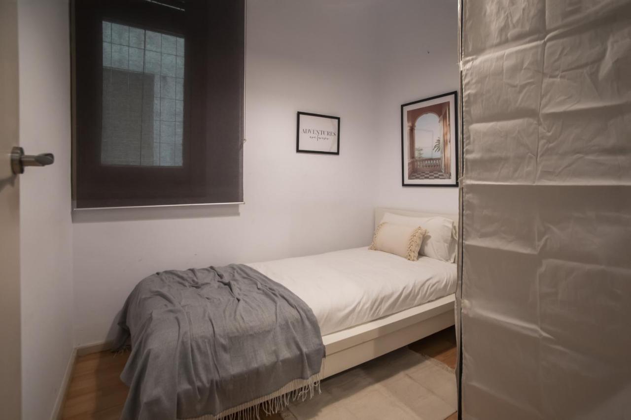 32Par1009 - Big And Spacious Apartment Downtown 巴塞罗那 外观 照片