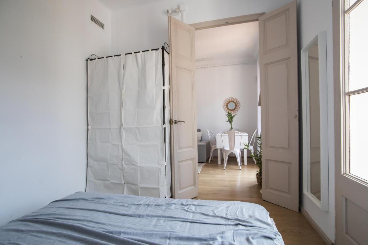 32Par1009 - Big And Spacious Apartment Downtown 巴塞罗那 外观 照片