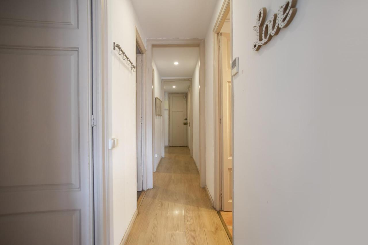 32Par1009 - Big And Spacious Apartment Downtown 巴塞罗那 外观 照片